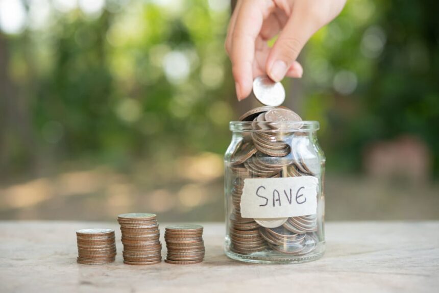 What Experts Recommend For Maintaining Steady Growth In Personal Savings
